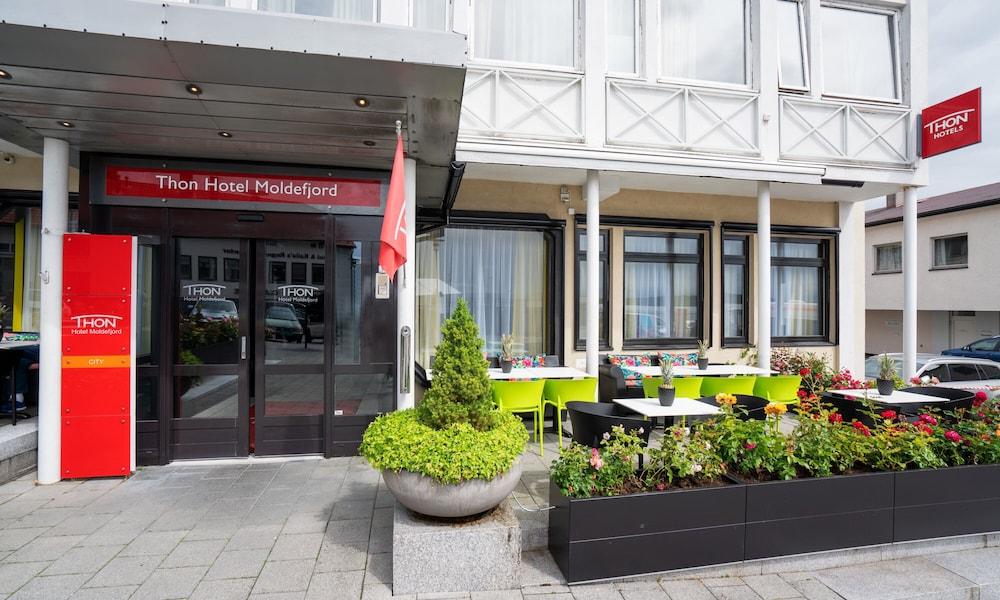 Thon Hotel Moldefjord - Exterior