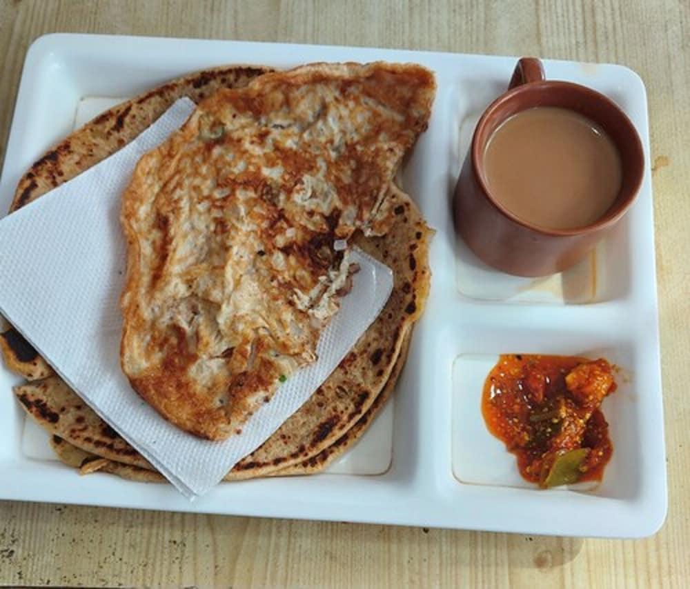 Goroomgo Sabita Guest House Kolkata - Breakfast Meal