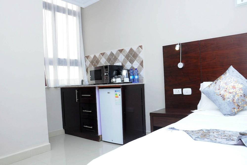 Geza Apartment Hotel - Room