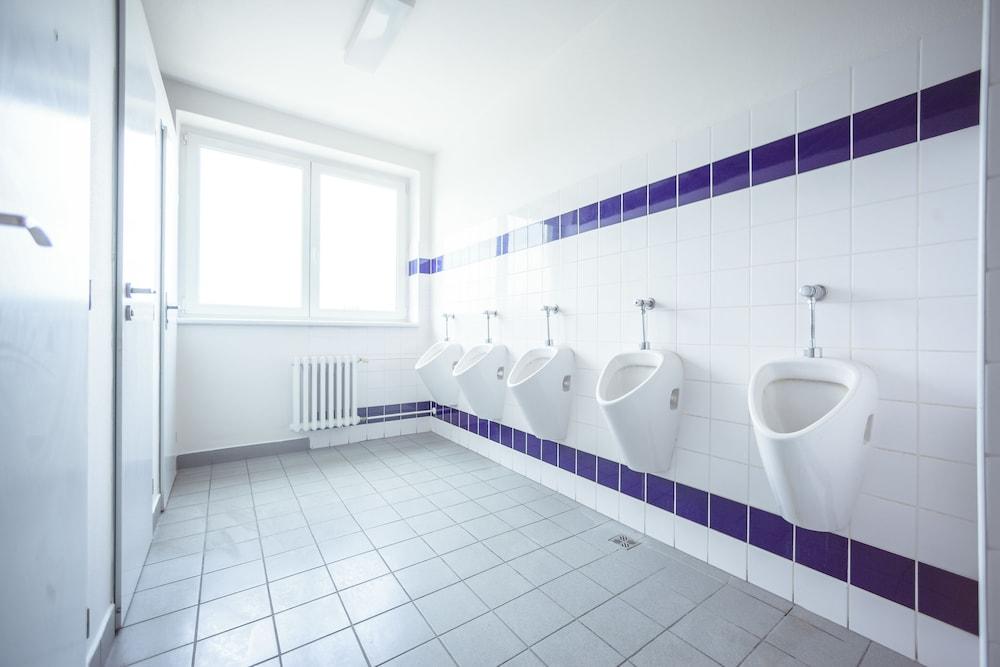 GProoms - J.A.Komenskeho B-blue - Bathroom