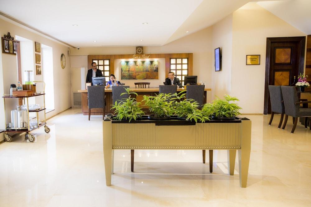 Sun N Sand Hotel Mumbai - Reception