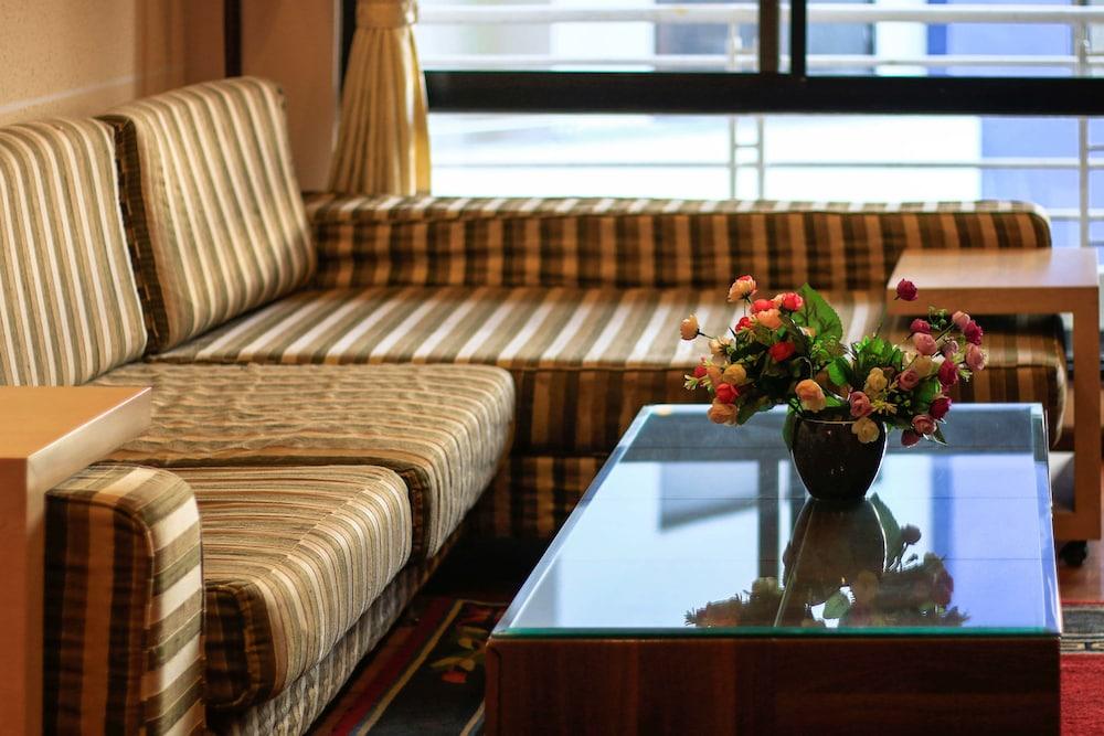Swayambhu Hotels and Apartments - Lobby Sitting Area