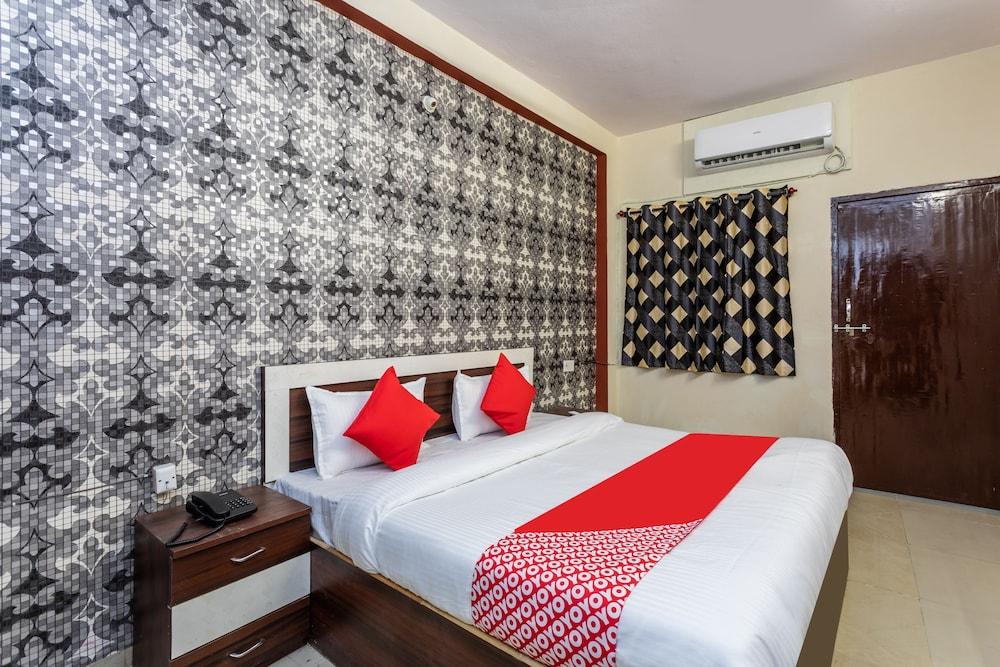 OYO 29919 Hotel Darshan Shree - Room