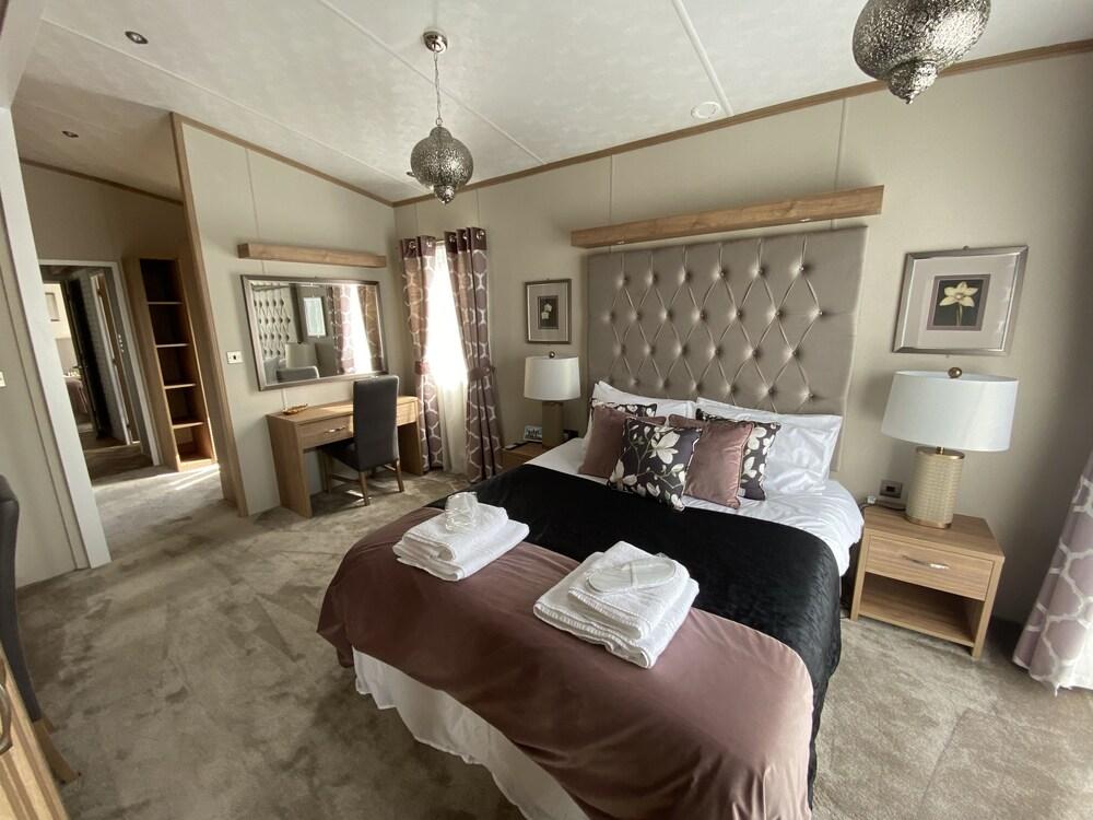 Saltire 59 2-bedroom Lodge - Room