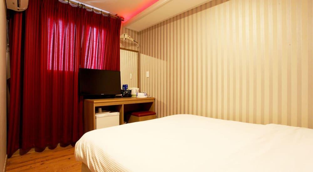 Hotel CJ - Room