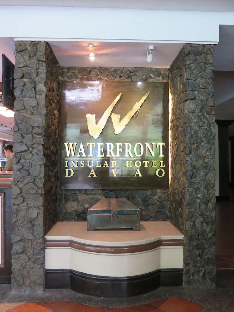 Waterfront Insular Hotel Davao - Interior Entrance