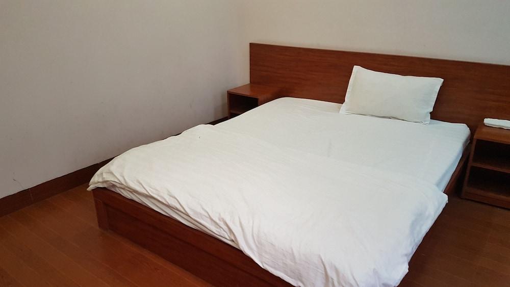 SPOT ON 772 Hien Thu Guest House - Featured Image