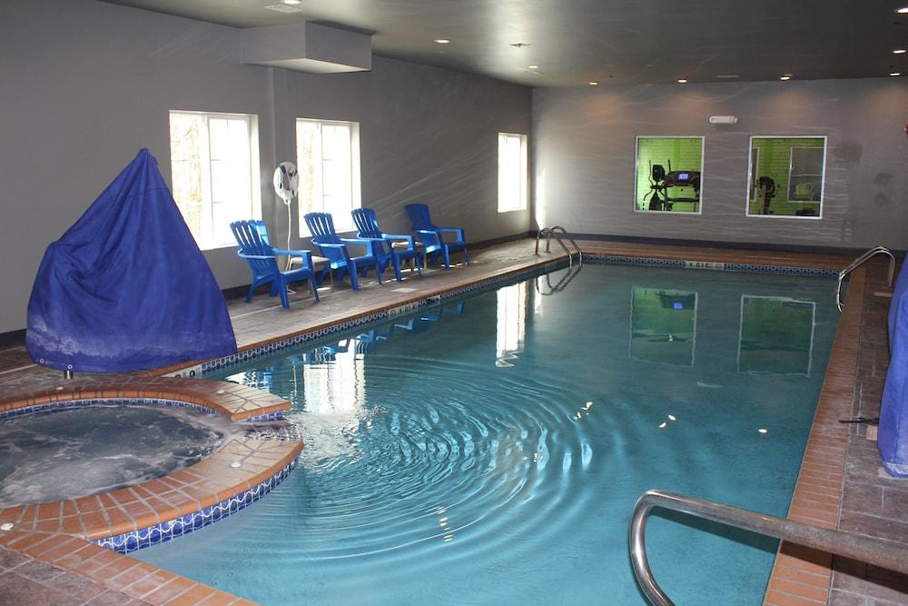 La Quinta Inn & Suites by Wyndham Huntsville Airport Madison - Indoor Pool