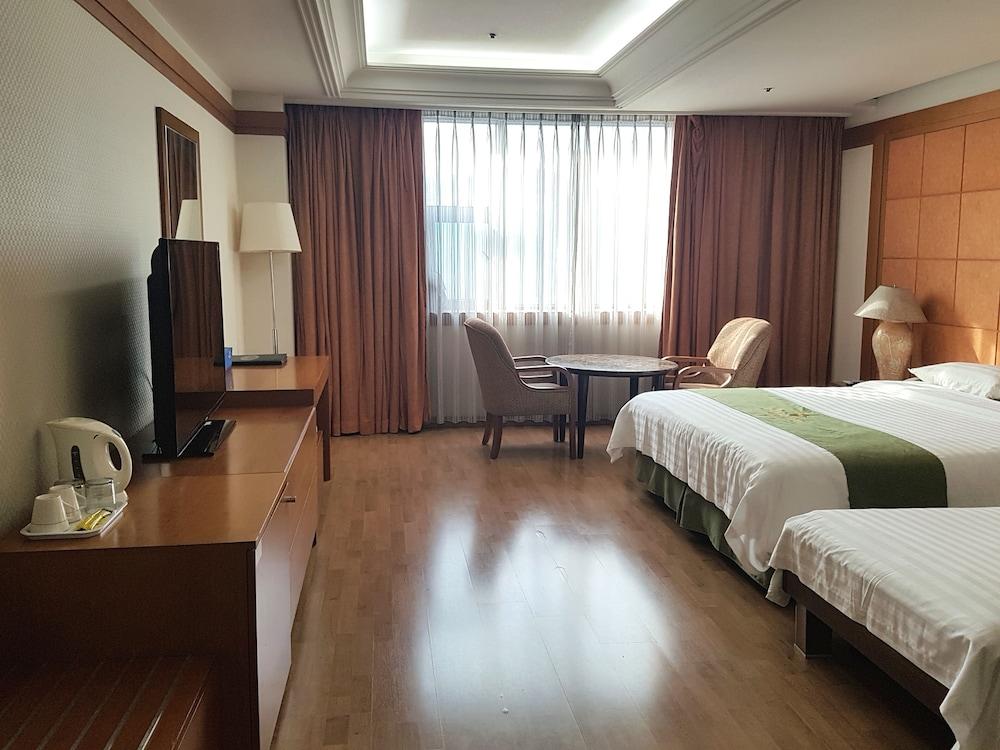 Diamond Hotel Busan - Room
