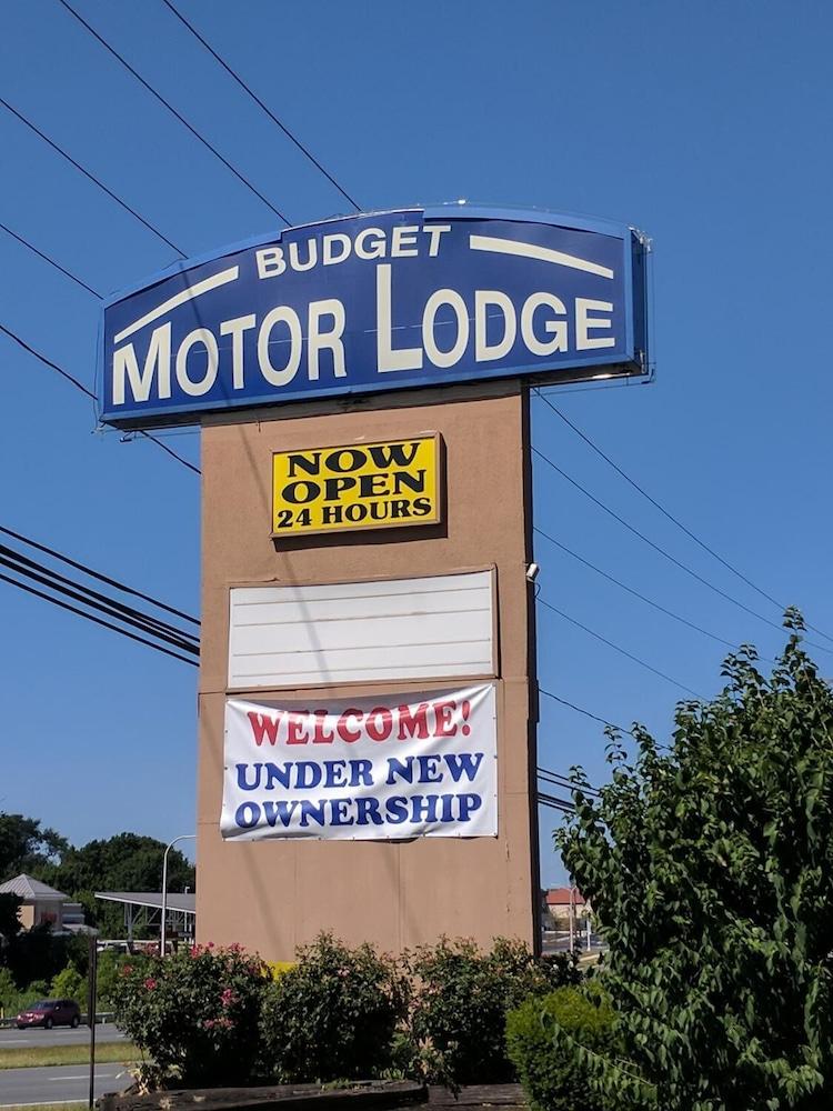 Budget Motor Lodge - Exterior