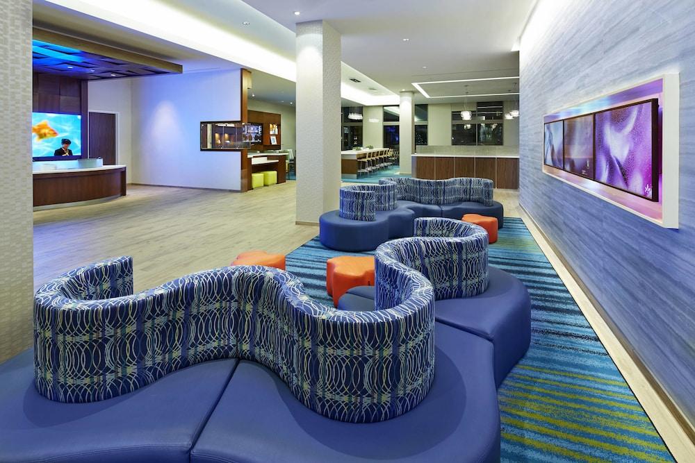SpringHill Suites by Marriott at Anaheim Resort/Conv. Cntr - Lobby Lounge