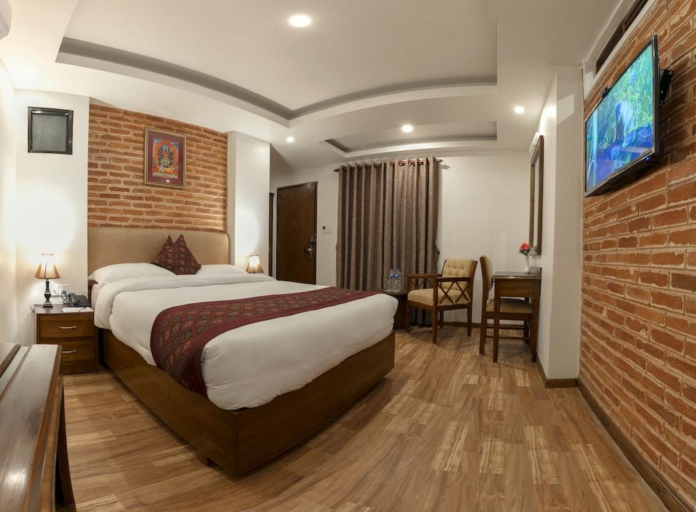 Kailash Kuti Inn - Room