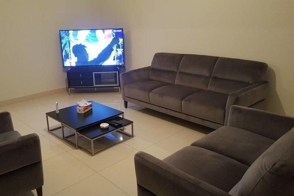 Achrafieh 219 - Living Room