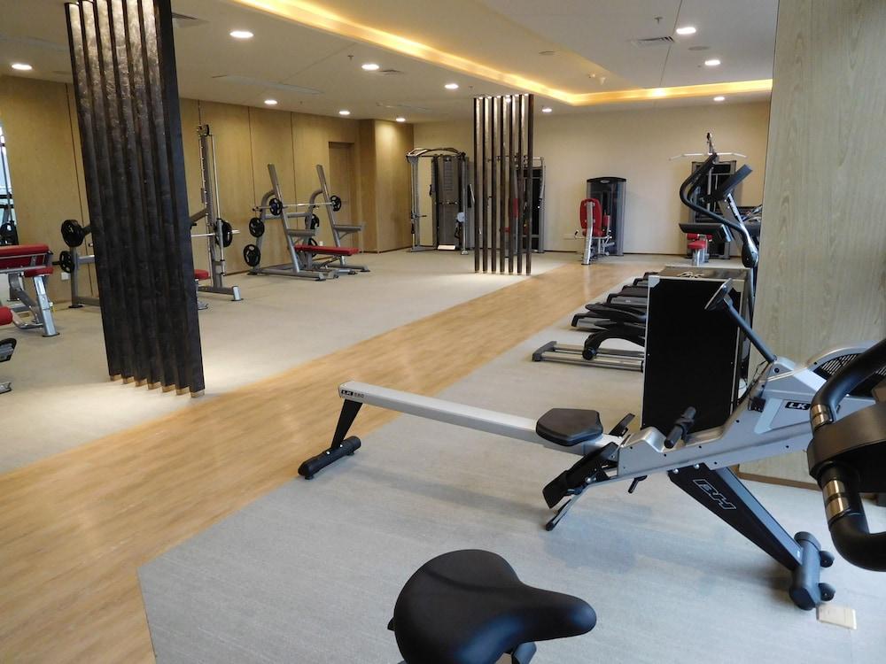 DaHengQin Superior Talent Residence - Gym