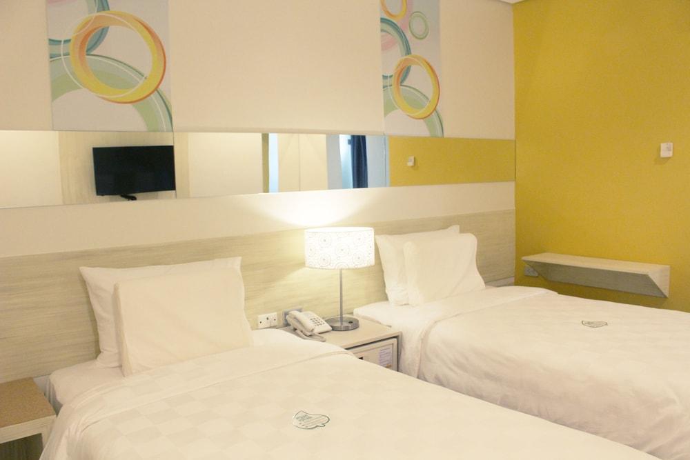 Go Hotels Lanang - Davao - Room