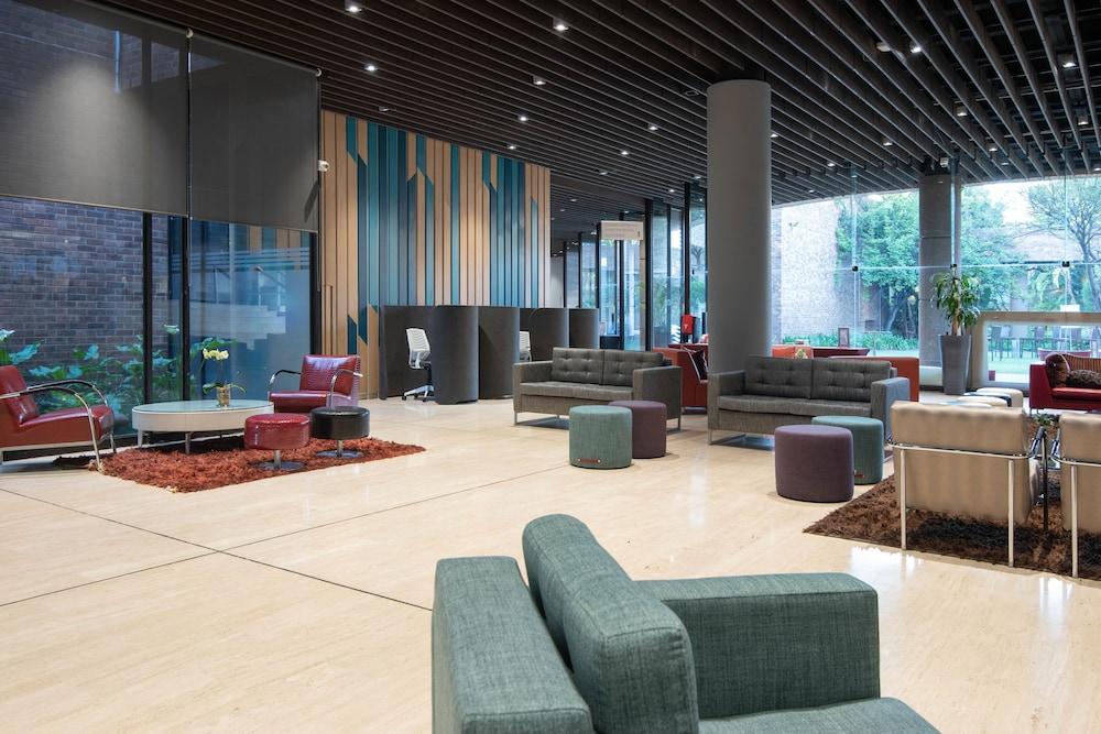 FNB Conference Centre and Hotel - Lobby