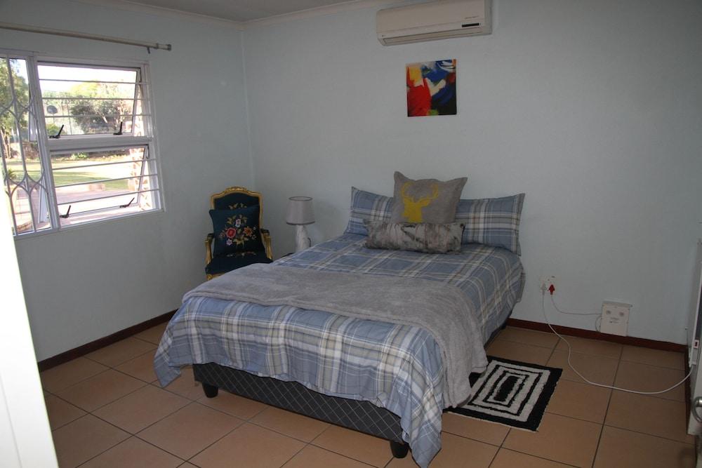 Private Cottages - Room