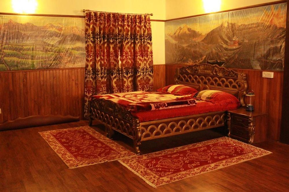 Tokha Holiday Home - Room