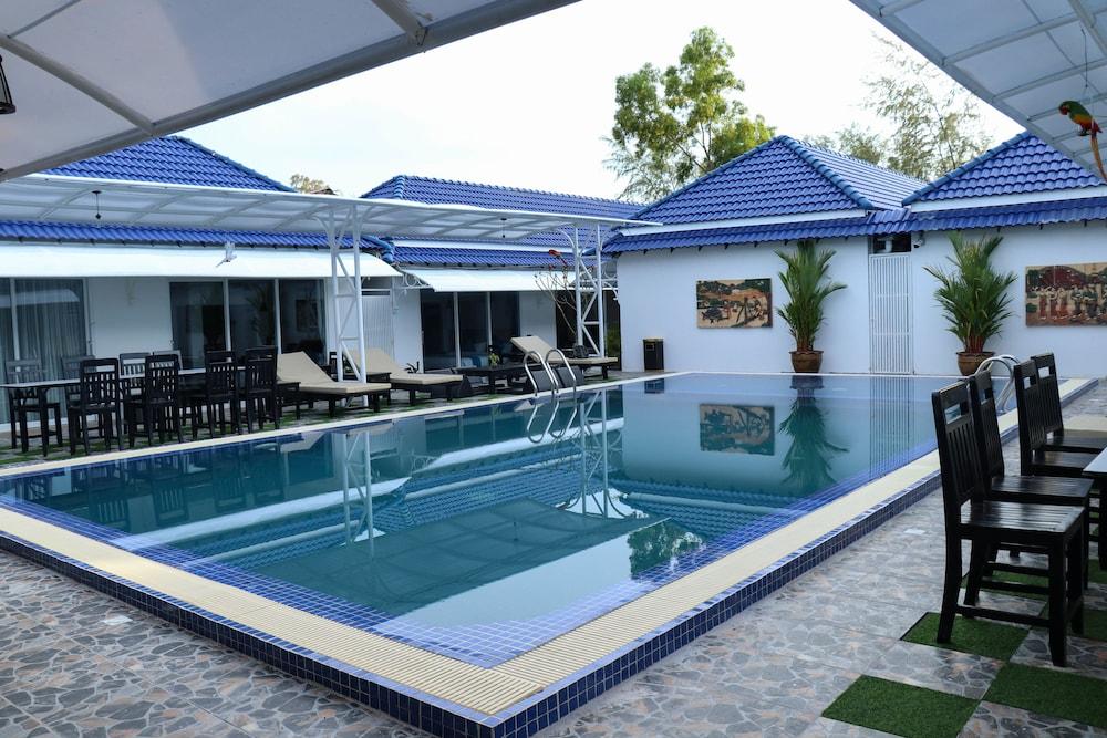 Good Time Boutique Hotel - Outdoor Pool