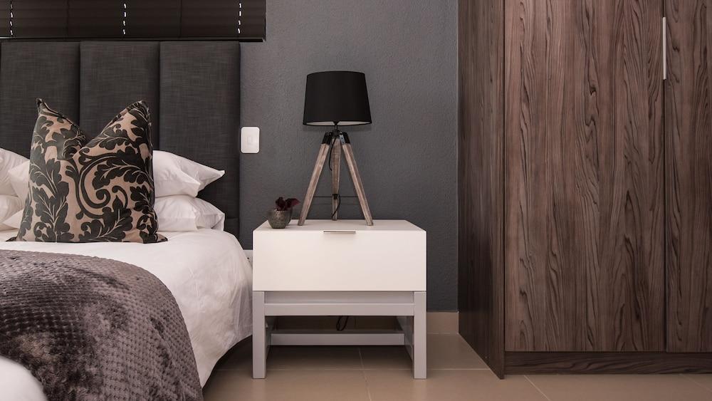 Odyssey Luxury Apartments - Room