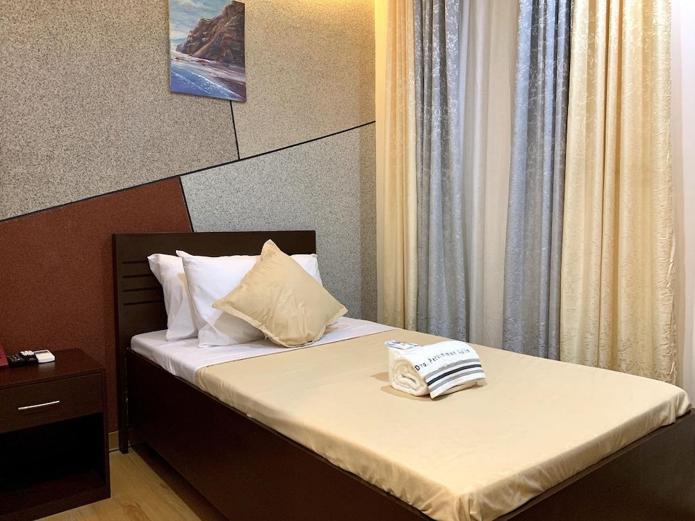 Davao Persimmon Suites - Room