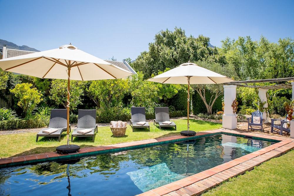 Macaron Boutique Guest House - Outdoor Pool