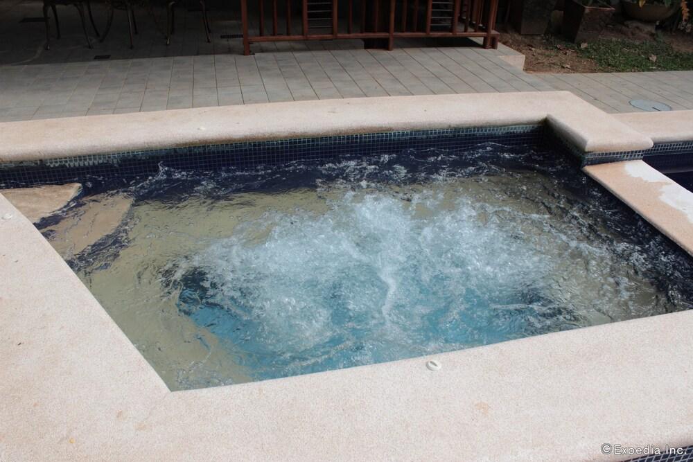 سوفياز جاردن ريزورت - Outdoor Pool