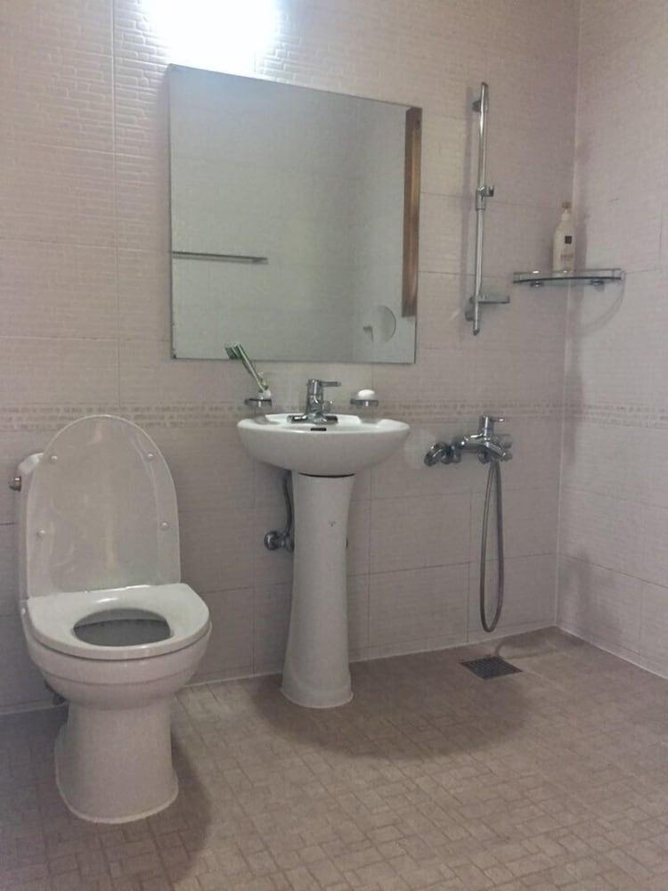 Namuhyanggi Pension - Bathroom Shower