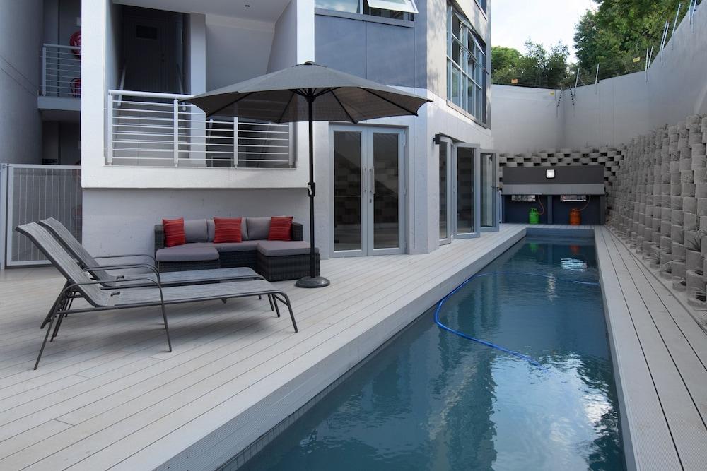 Insignia Lifestyle - Outdoor Pool
