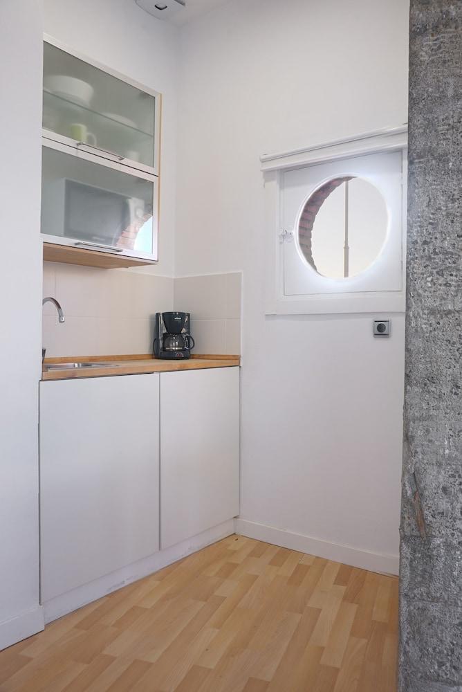 SanSebastianForYou  Zurriola Apartment - Private kitchen