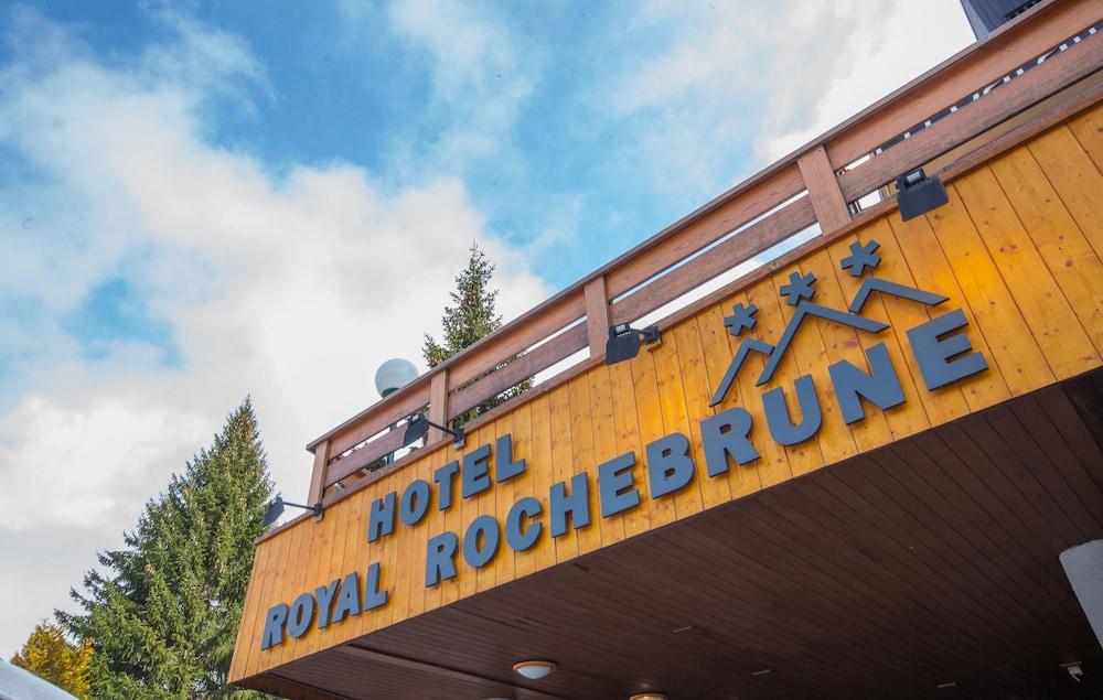 Royal Rochebrune Hotel - Hotel Entrance