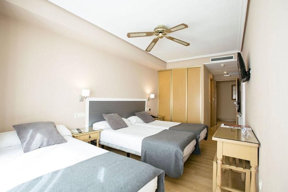 Monte Ulia Hotel - Room