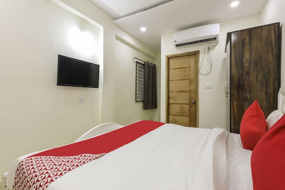 OYO 41187 Hotel Jainam Regency - Room