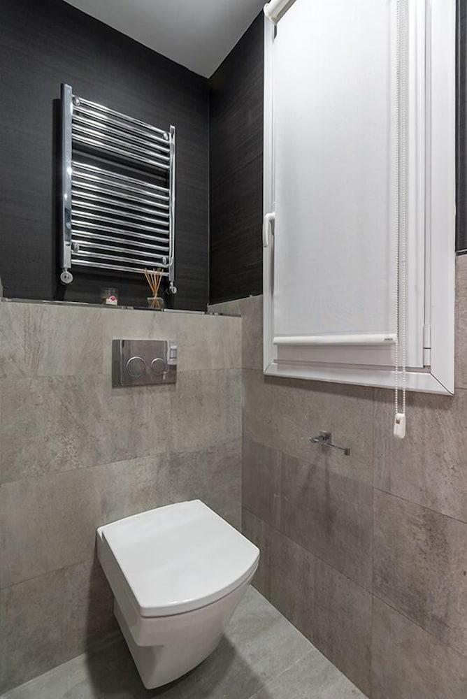 SanSebastianForYou Monpas Apartment - Bathroom