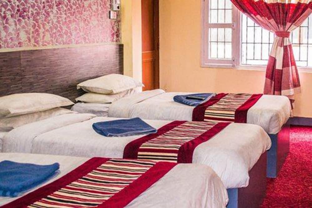 Hotel Om Ganapati - Featured Image