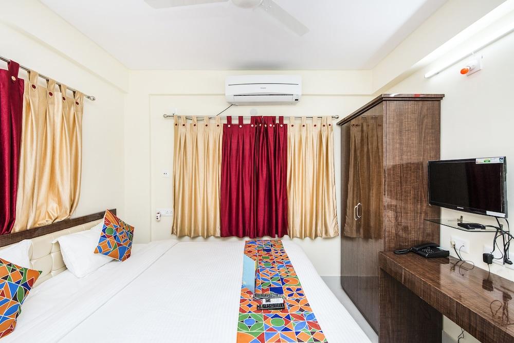 FabHotel Kolkata Residency - Room