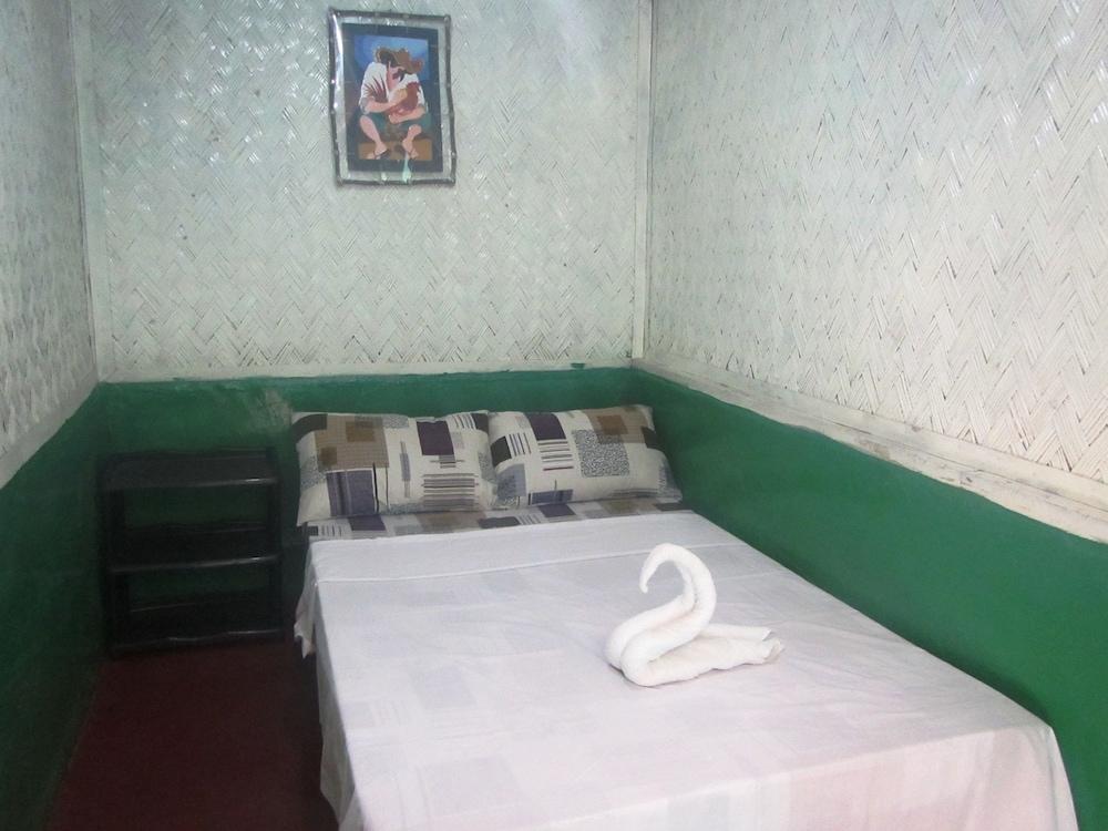 Coron Guapos Guesthouse - Room