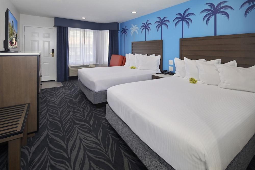Tropicana Inn and Suites - Room