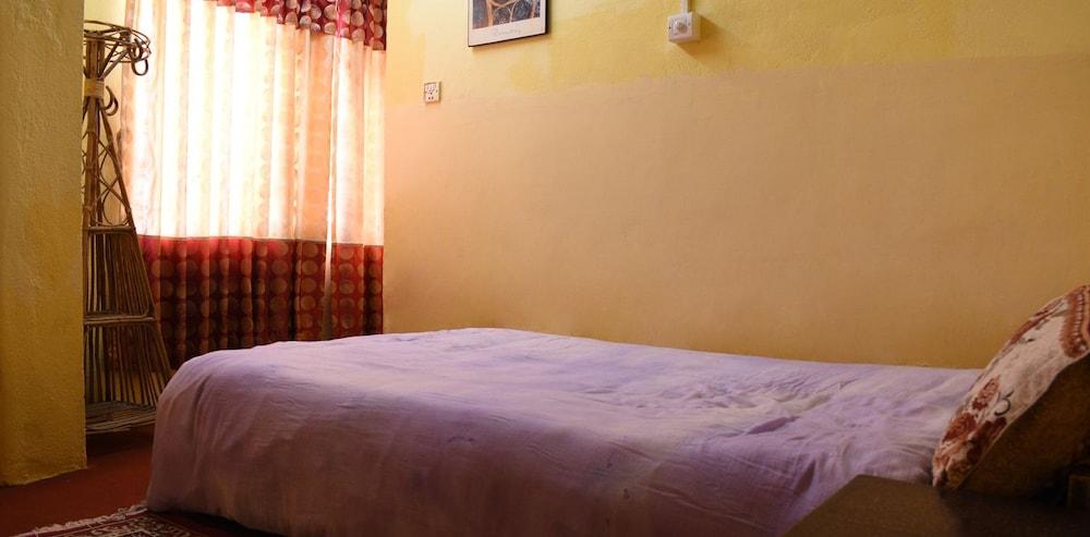 Anmol Guest House - Room