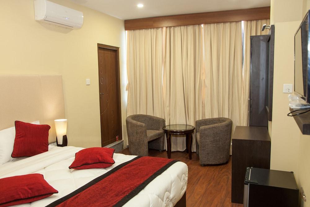 Meridian Suite Hotel - Room