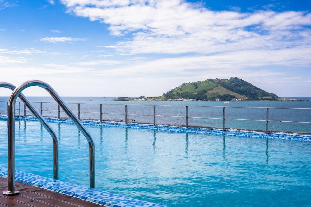 Augila Hotel Jeju Oceano Suites - Infinity Pool