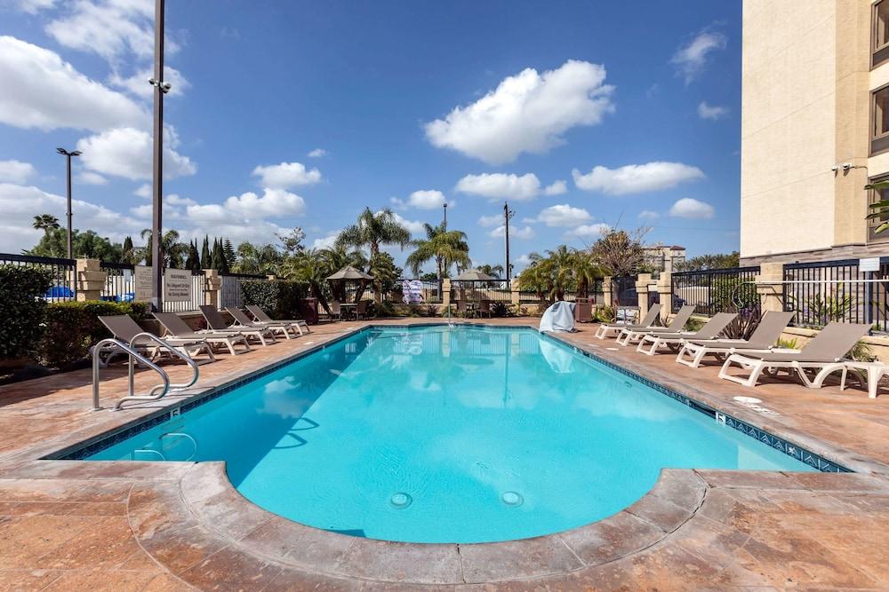 Comfort Inn Anaheim Resort - Pool