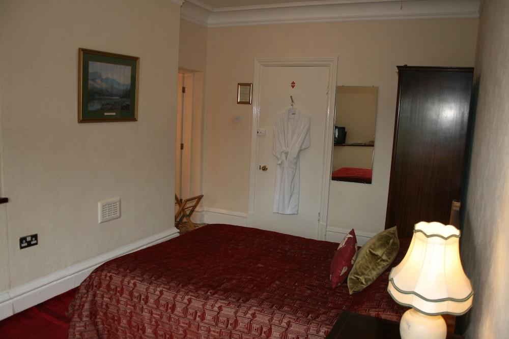 Ferrari S Country House Hotel - Room