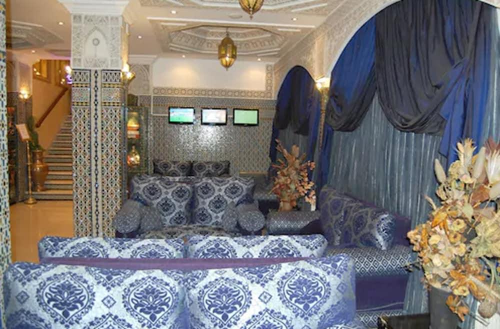 Hotel Mounia - Lobby Sitting Area