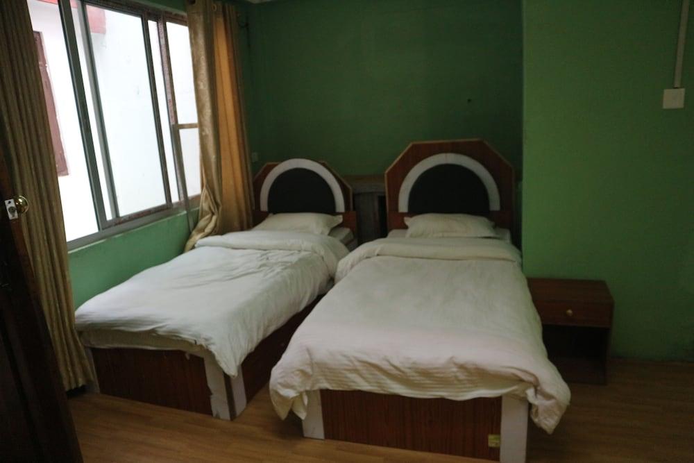 Hotel Peace Mountain - Room