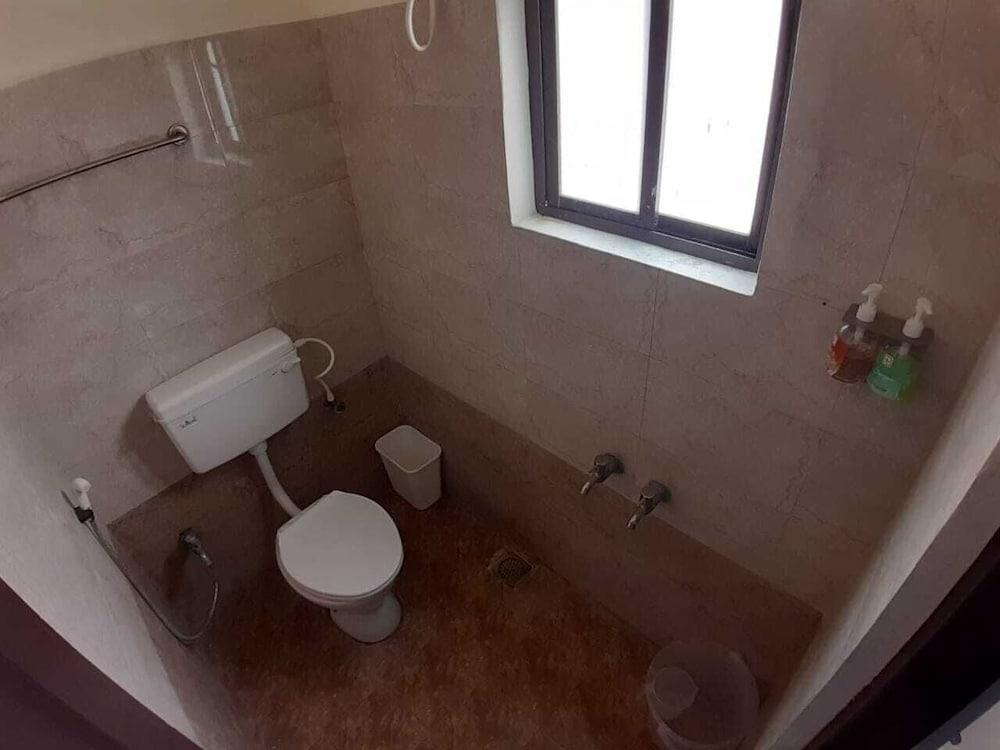 D' Park Inn Annexe - Bathroom