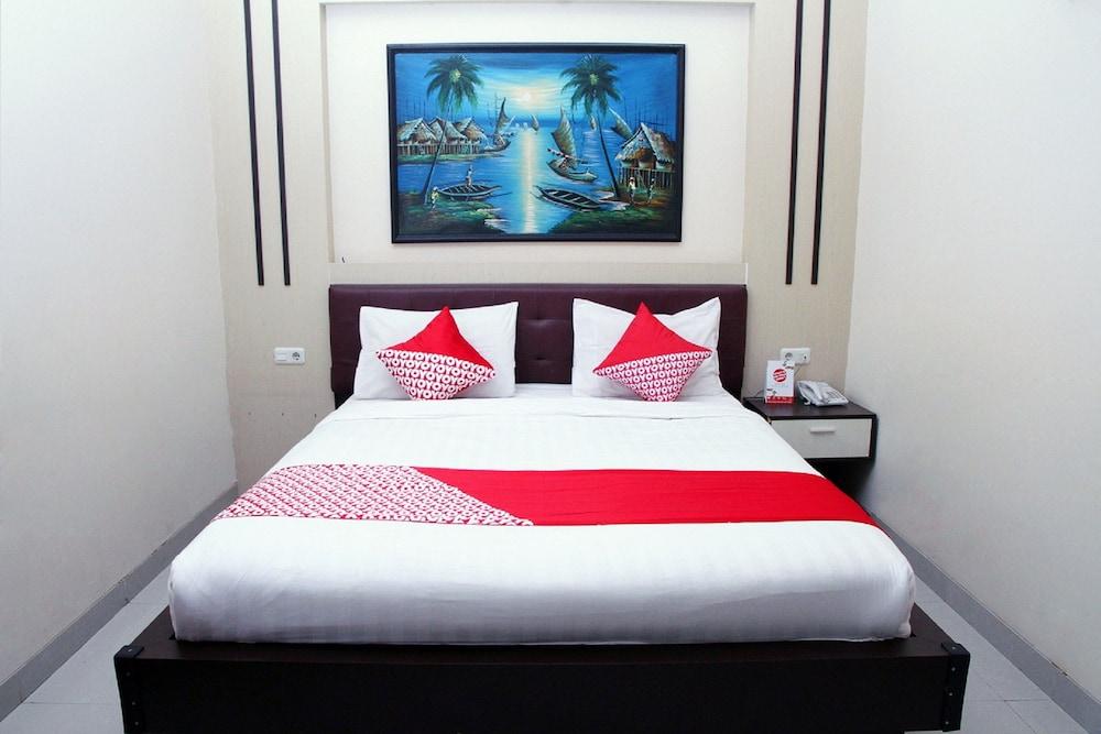 OYO 920 Gajah Mada Hotel - Room