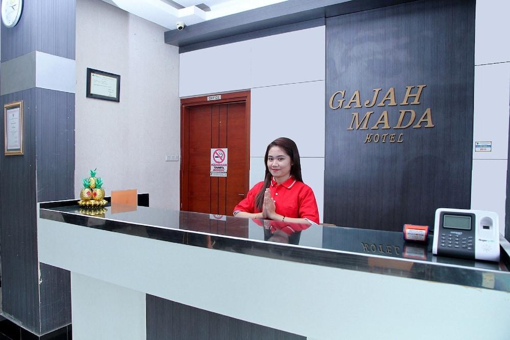 OYO 920 Gajah Mada Hotel - Reception