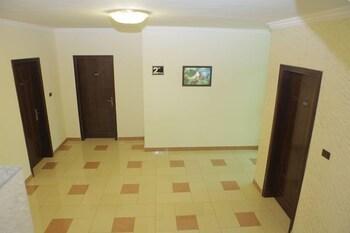 Zergaw Guest House - Hallway