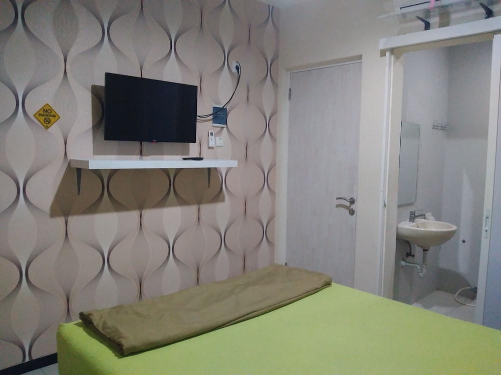 Budget Guest House Tunas Mandiri Jaya - Room amenity